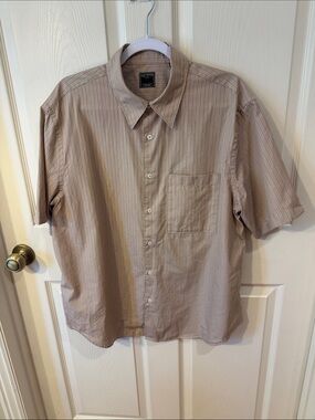 Todd Snyder Beige and Brown Short-Sleeve Button-Down.  Sz M.  SEE PICTURES